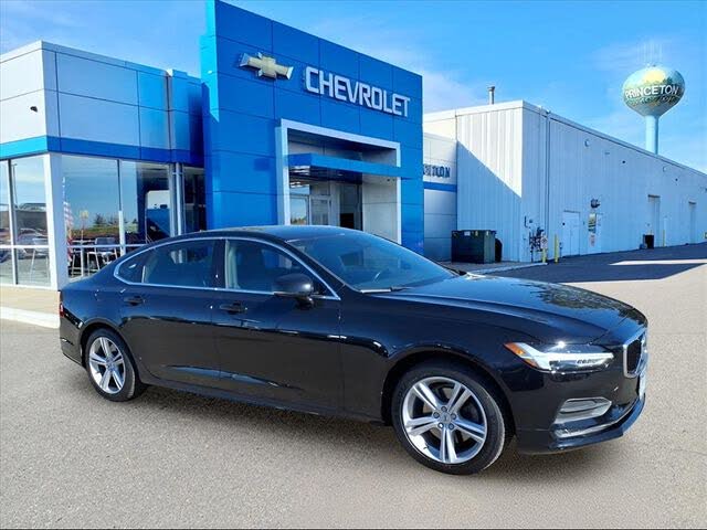 2019 Volvo S90 T5 Momentum AWD