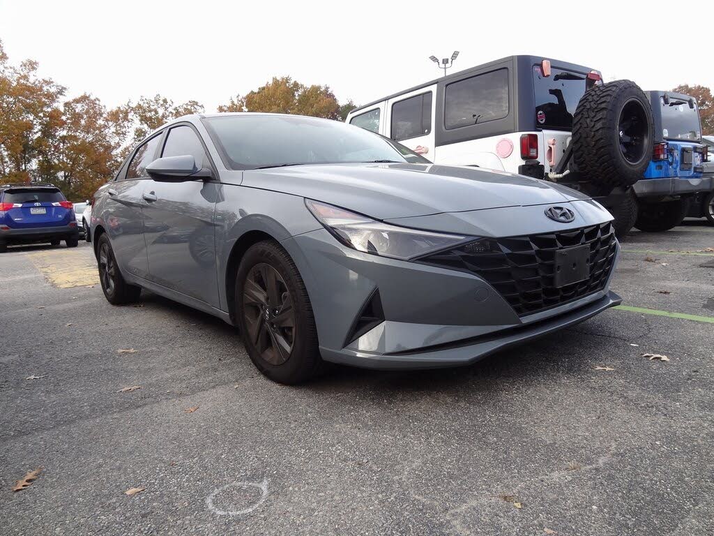 2021 Hyundai Elantra SEL FWD