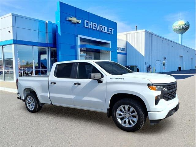 2022 Chevrolet Silverado 1500 Custom Crew Cab 4WD