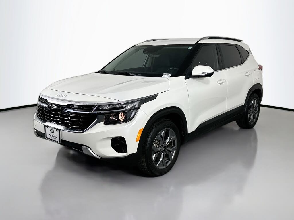 2024 Kia Seltos S FWD