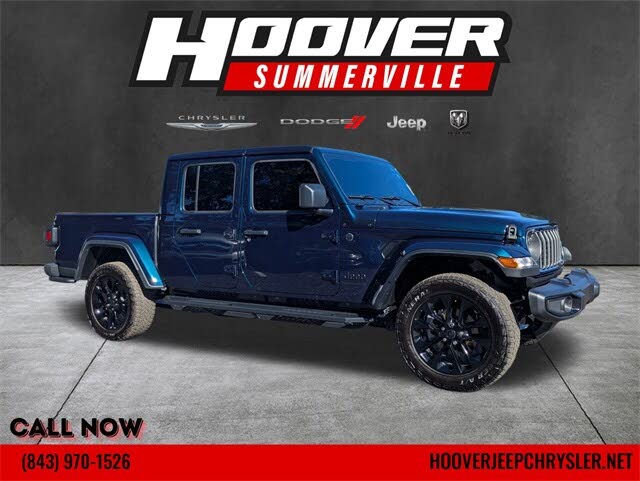 2025 Jeep Gladiator NightHawk Crew Cab 4WD