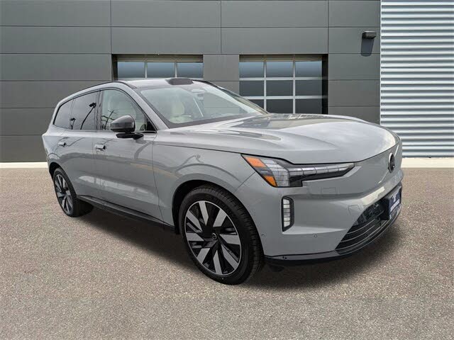 2025 Volvo EX90 Twin Ultra 7-Passenger eAWD