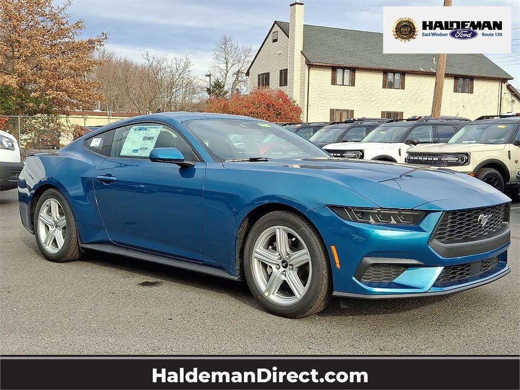 2026 Ford Mustang EcoBoost Premium Fastback RWD