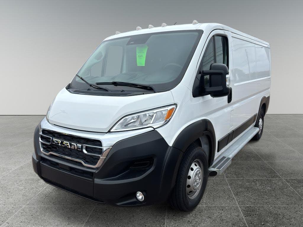 2023 RAM ProMaster 2500 136 Low Roof Cargo Van FWD