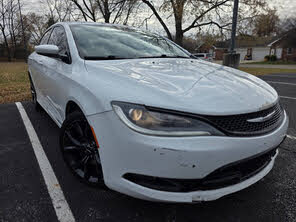 Chrysler 200 S Sedan FWD