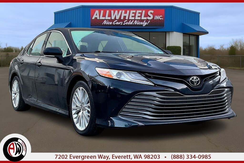 2020 Toyota Camry XLE FWD