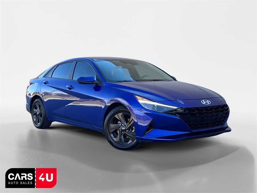 2022 Hyundai Elantra SEL FWD