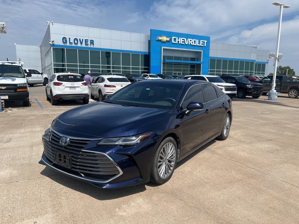 2022 Toyota Avalon Hybrid Limited FWD