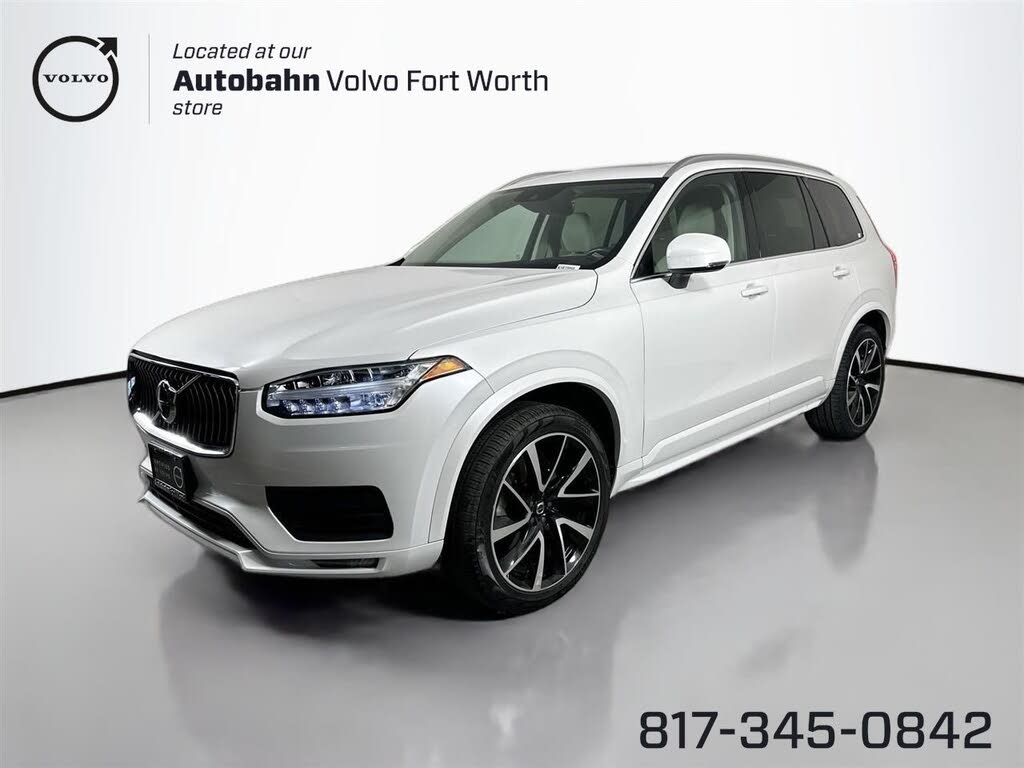 2022 Volvo XC90 T6 Momentum 7-Passenger AWD