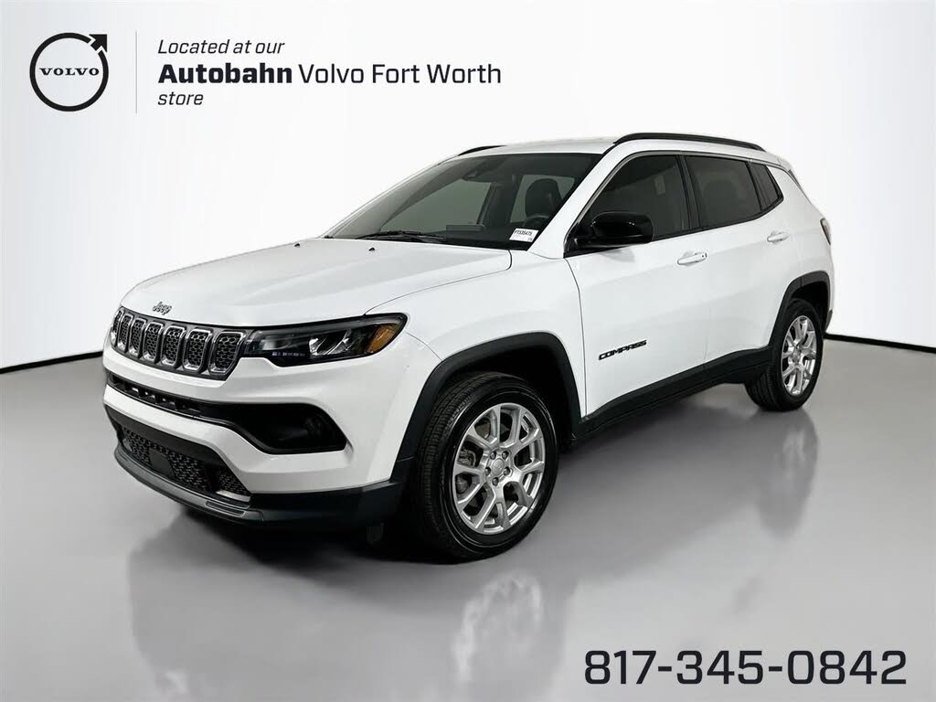 2023 Jeep Compass Latitude Lux 4WD