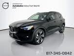 Volvo XC40 B5 Plus Dark Theme AWD