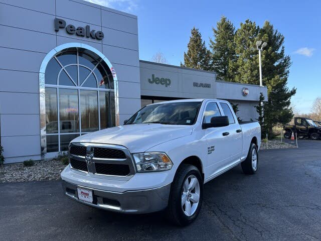 2024 RAM 1500 Classic SLT Quad Cab 4WD