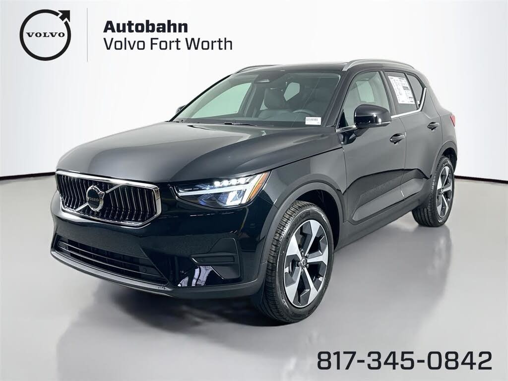 2025 Volvo XC40 B5 Core Bright Theme AWD