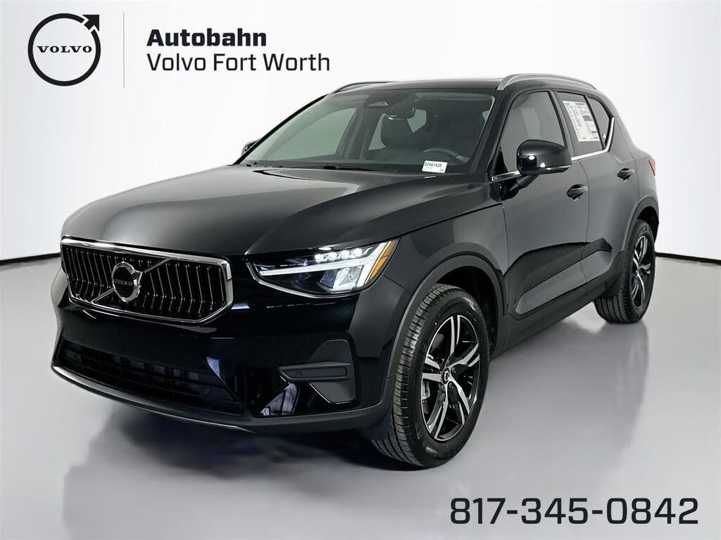 2025 Volvo XC40 B5 Core Bright Theme AWD
