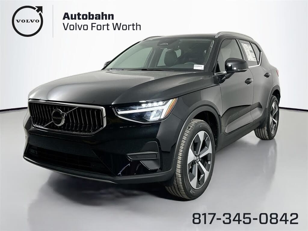 2025 Volvo XC40 B5 Core Bright Theme AWD