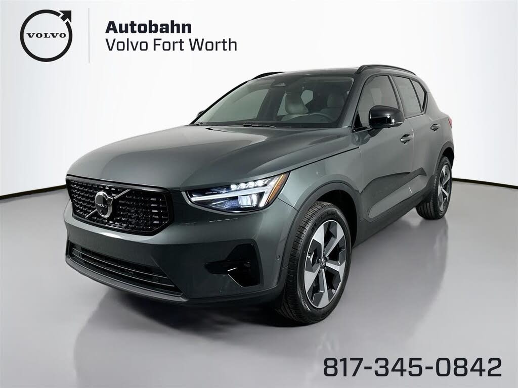2026 Volvo XC40 B5 Plus AWD