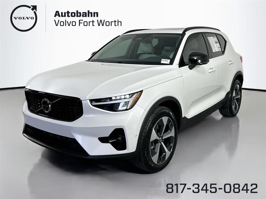 2026 Volvo XC40 B5 Plus AWD