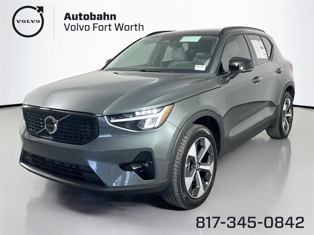 2026 Volvo XC40 B4 Plus FWD