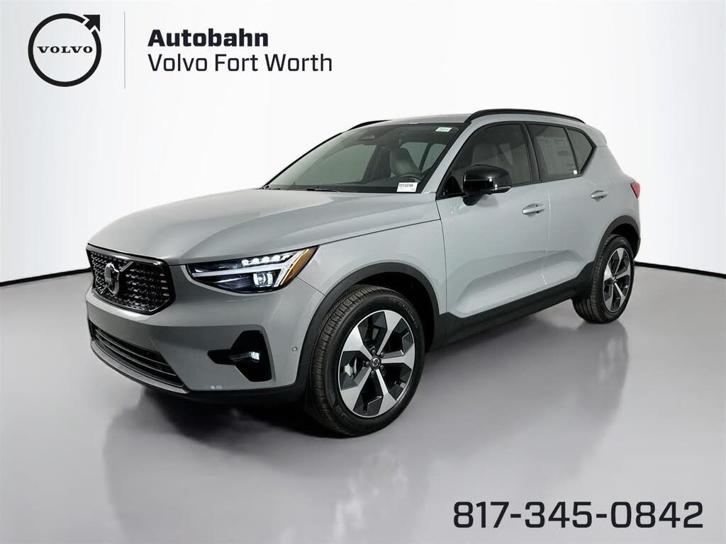 2026 Volvo XC40 B5 Plus AWD