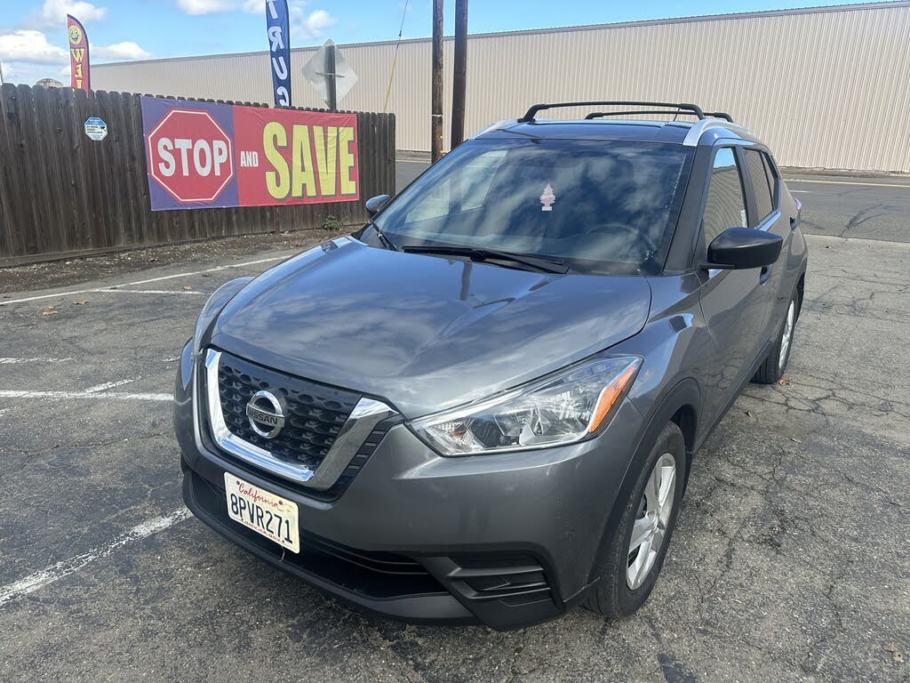 2019 Nissan Kicks S FWD
