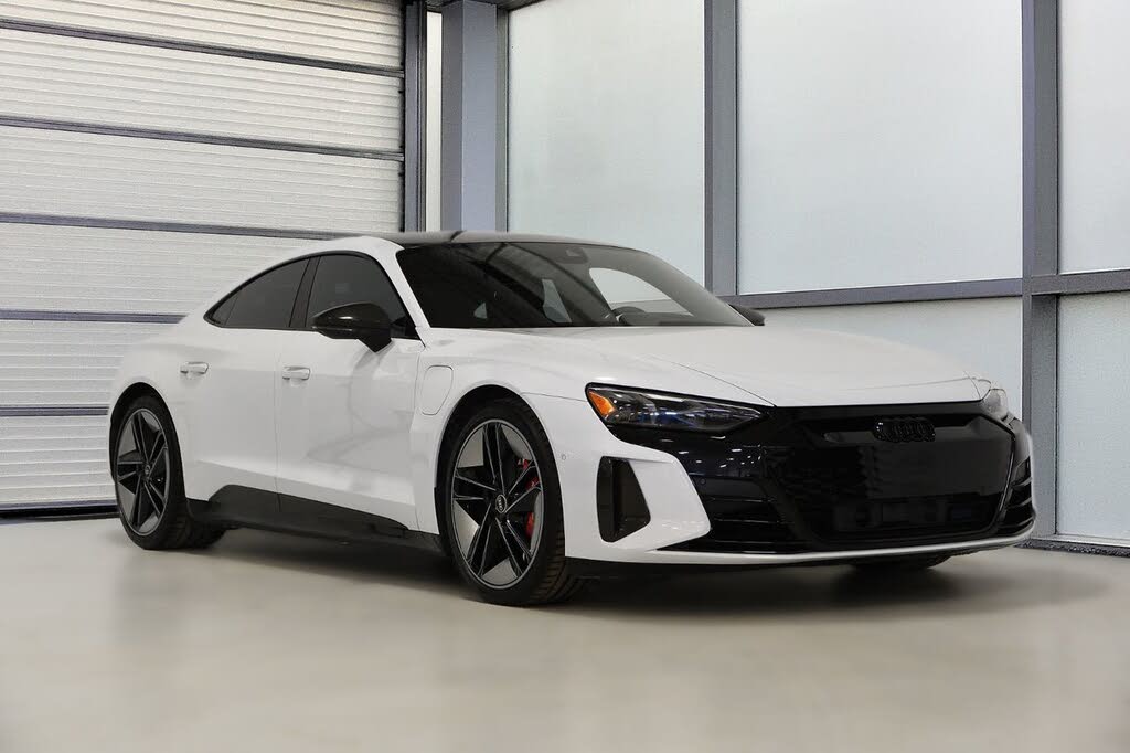 2022 Audi RS e-tron GT quattro AWD