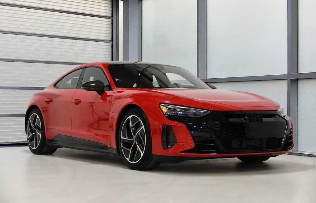 2022 Audi RS e-tron GT quattro AWD