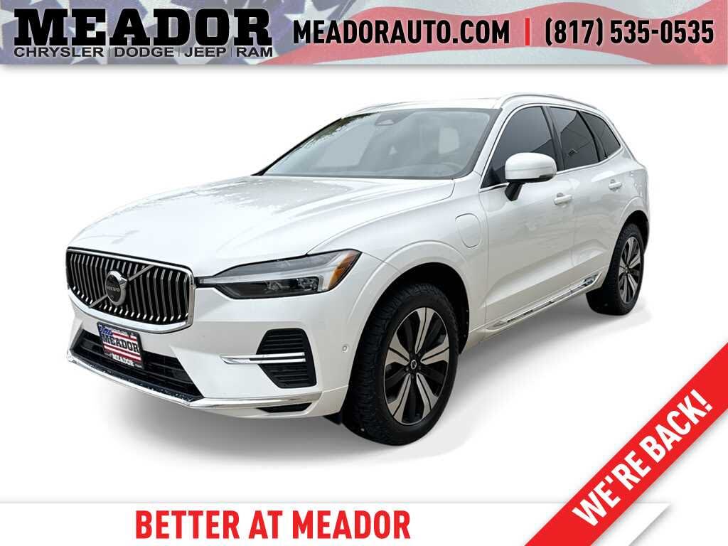 2023 Volvo XC60 Recharge T8 Plus Bright Theme eAWD
