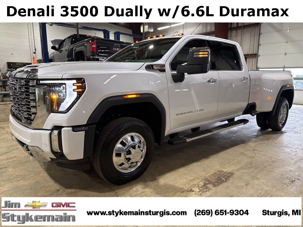 2025 GMC Sierra 3500HD Denali Crew Cab 4WD