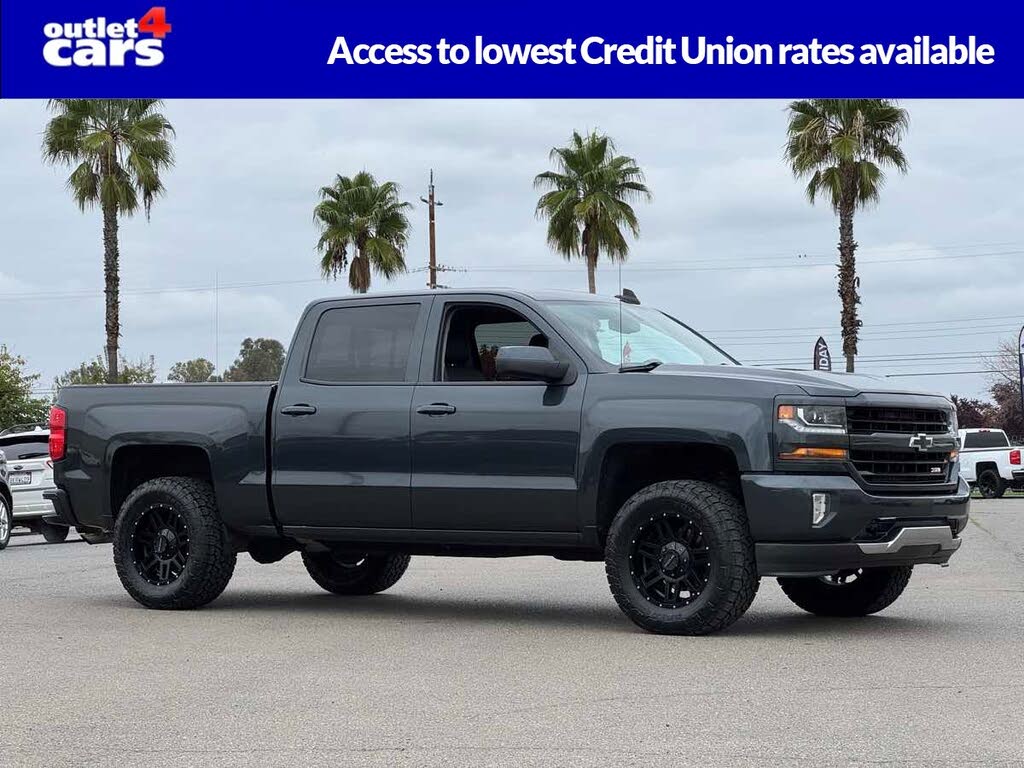 2017 Chevrolet Silverado 1500 LT Z71 Crew Cab 4WD