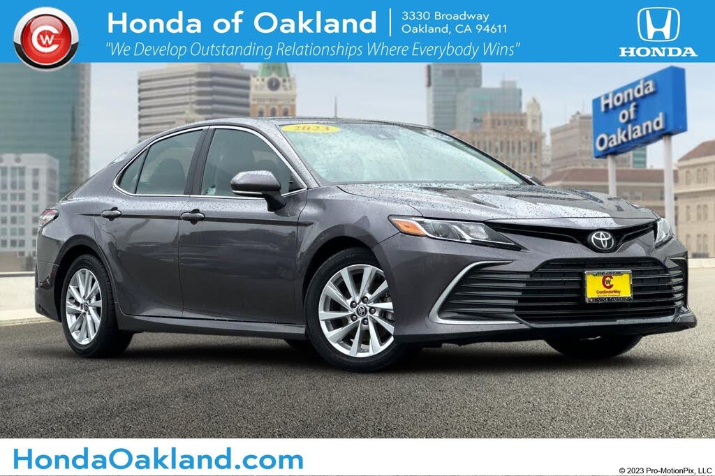 2023 Toyota Camry LE FWD
