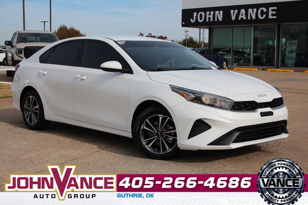 2024 Kia Forte LXS FWD