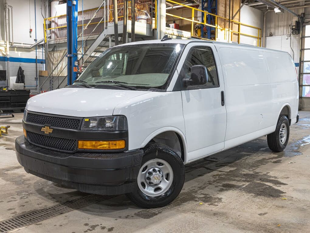 2025 Chevrolet Express Cargo 3500 RWD