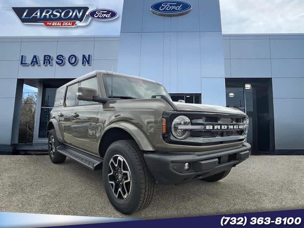 2025 Ford Bronco Outer Banks 4-Door 4WD