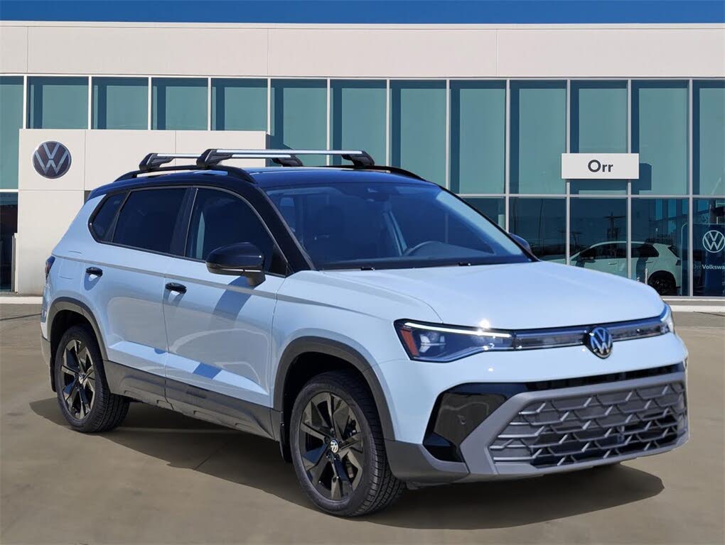 2025 Volkswagen Taos SE Black FWD