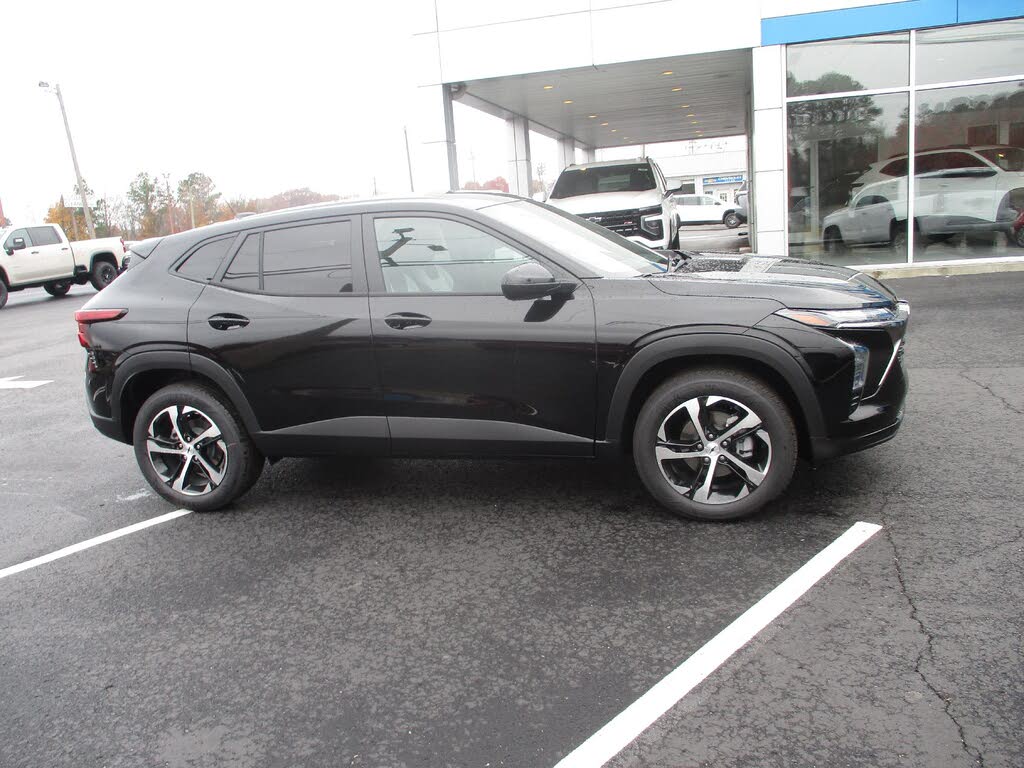 2026 Chevrolet Trax RS with 1RS FWD