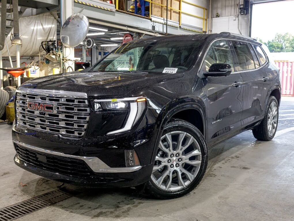 GMC Acadia Denali AWD 2026