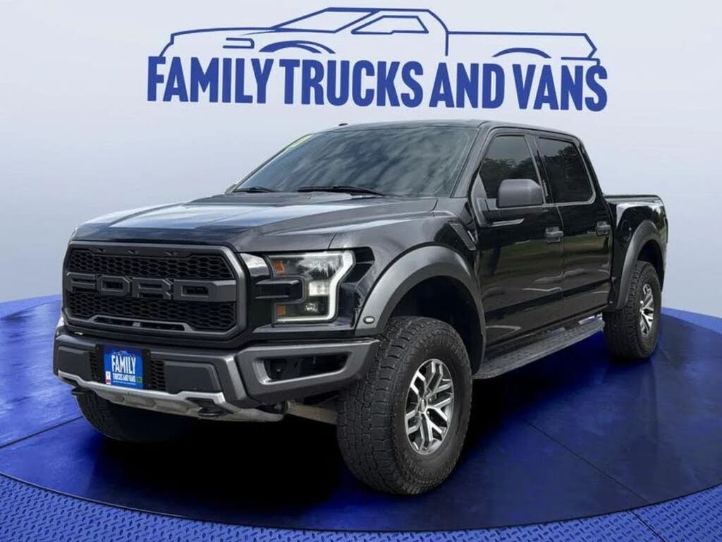 2017 Ford F-150 Raptor SuperCrew 4WD