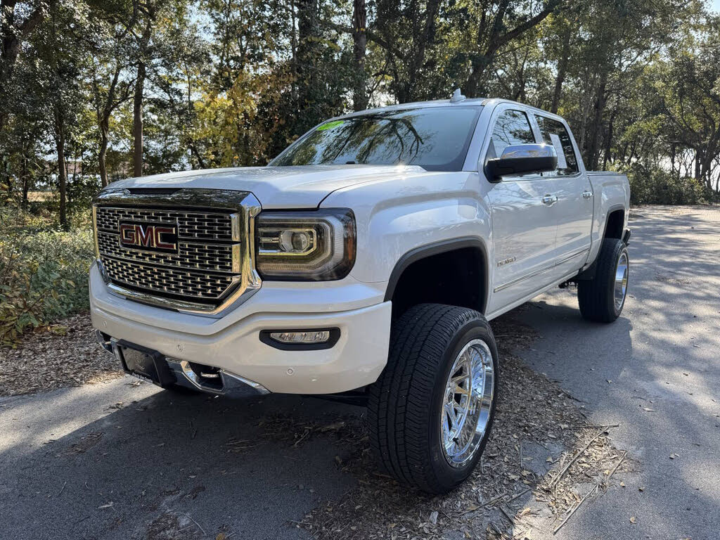 2018 GMC Sierra 1500 Denali Crew Cab 4WD