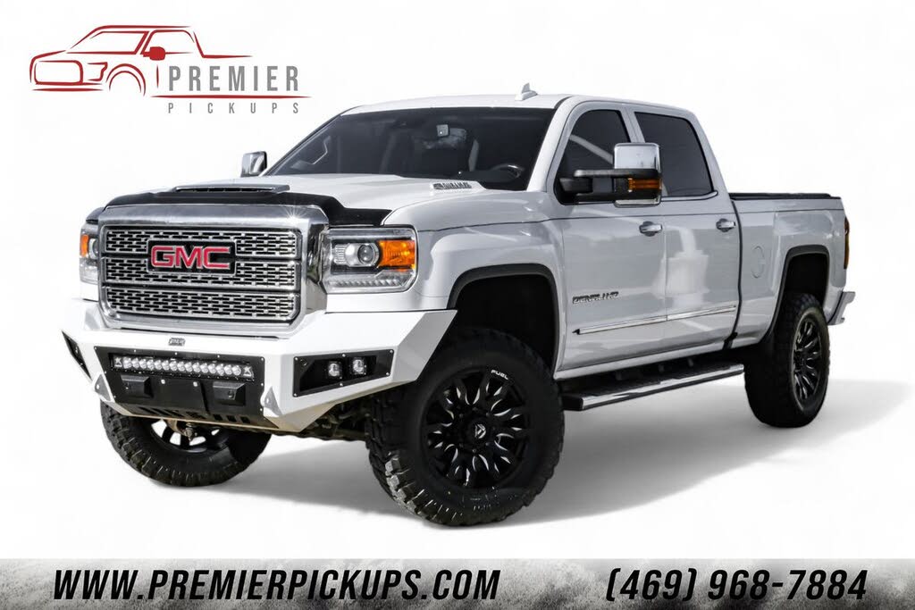 2018 GMC Sierra 2500HD Denali Crew Cab SB 4WD