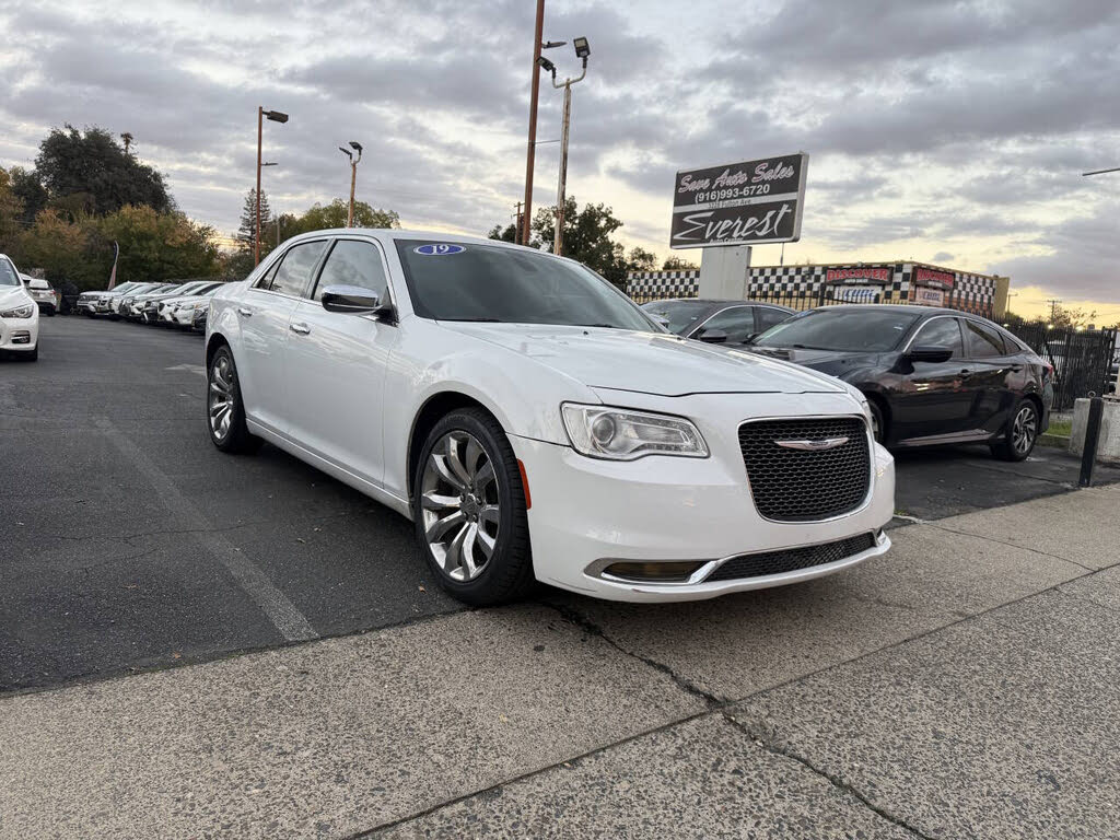 2019 Chrysler 300 Limited RWD
