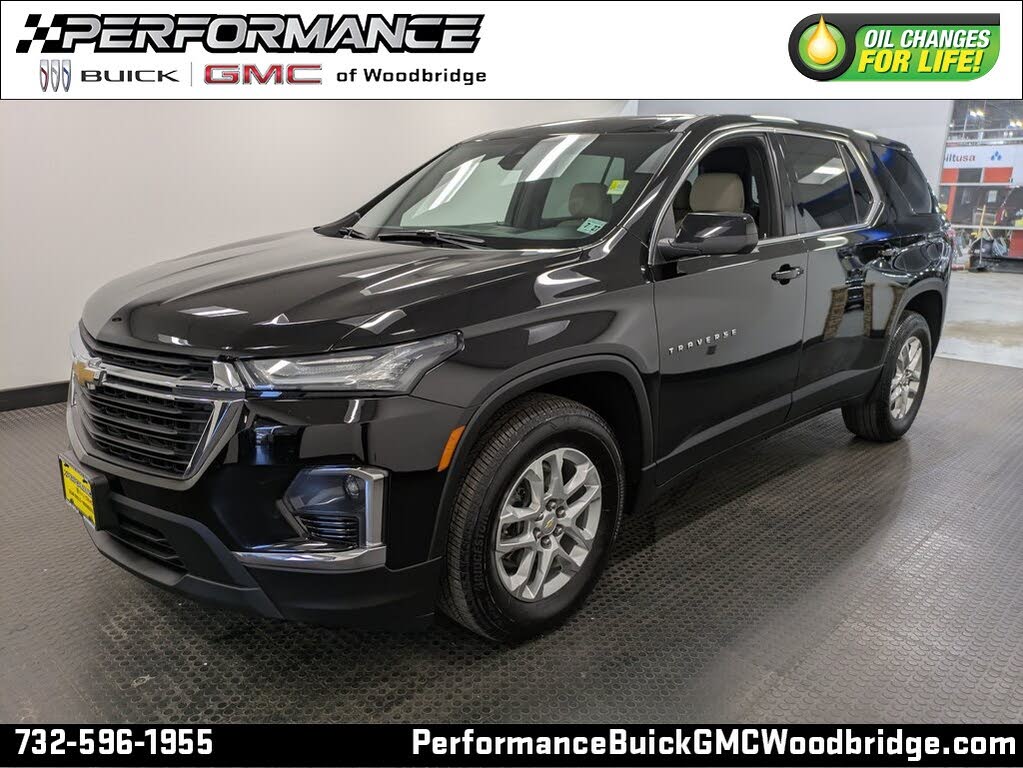 2022 Chevrolet Traverse LS AWD