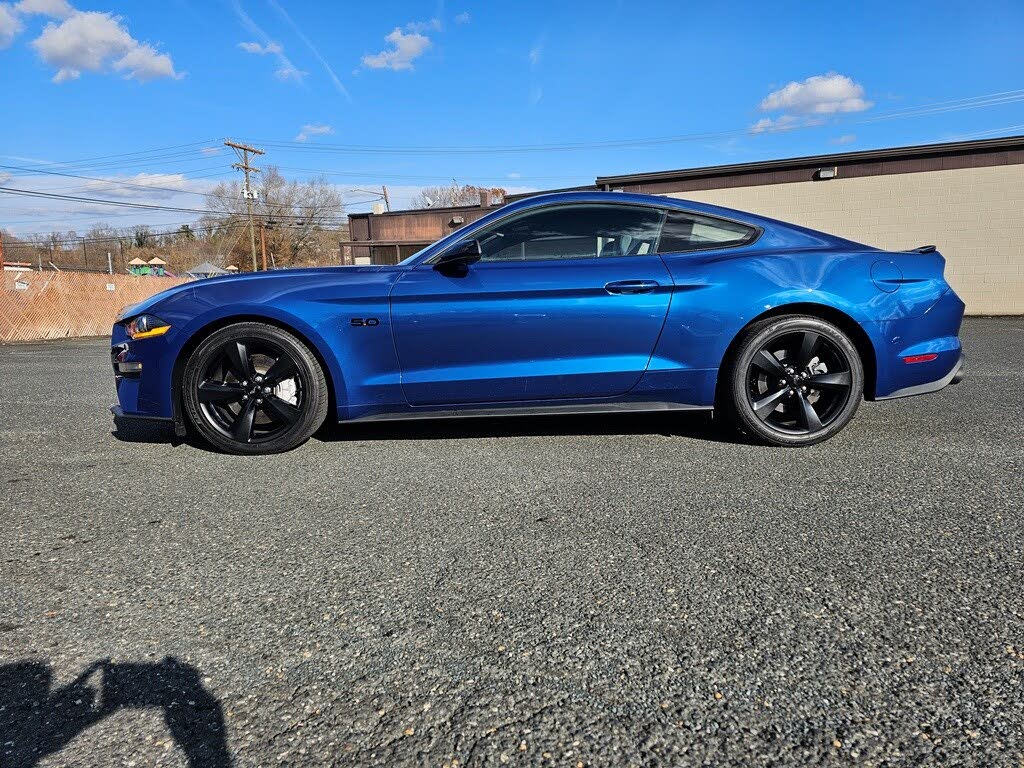 2022 Ford Mustang GT Premium Fastback RWD