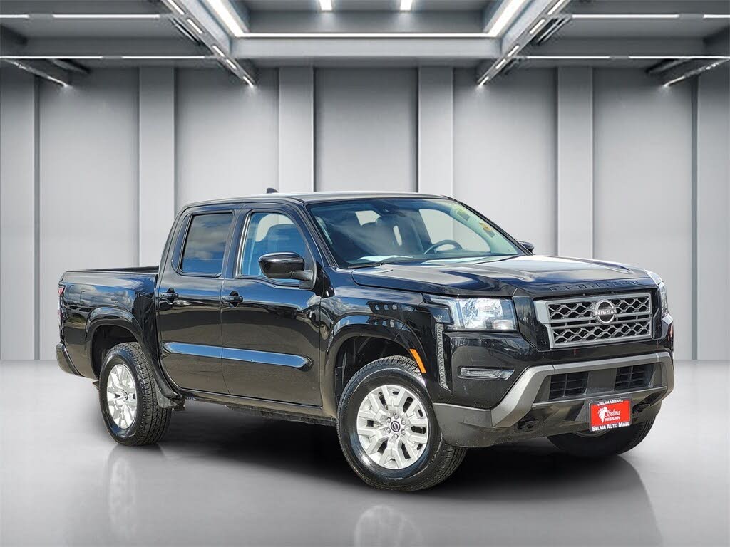2023 Nissan Frontier SV Crew Cab 4WD