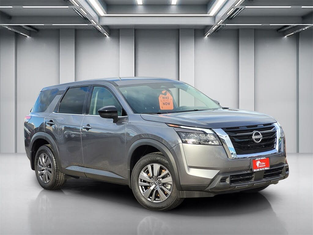 2025 Nissan Pathfinder S FWD