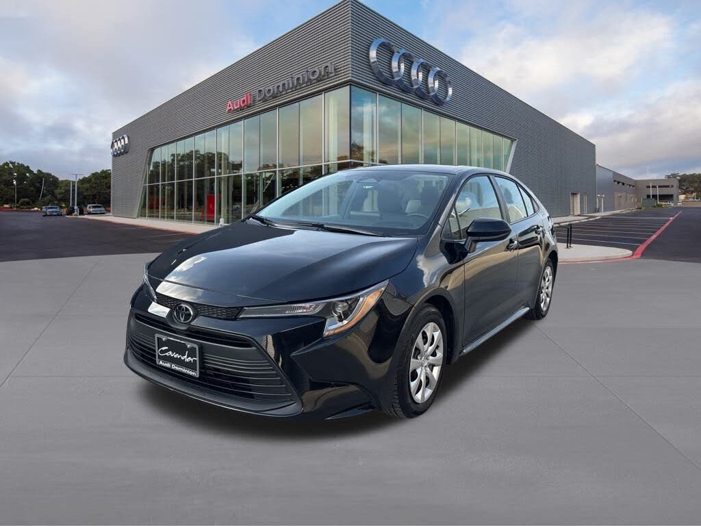 2025 Toyota Corolla LE FWD