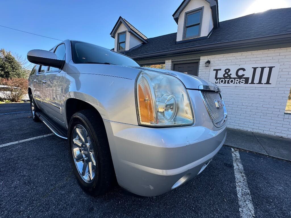 2012 GMC Yukon XL Denali 4WD