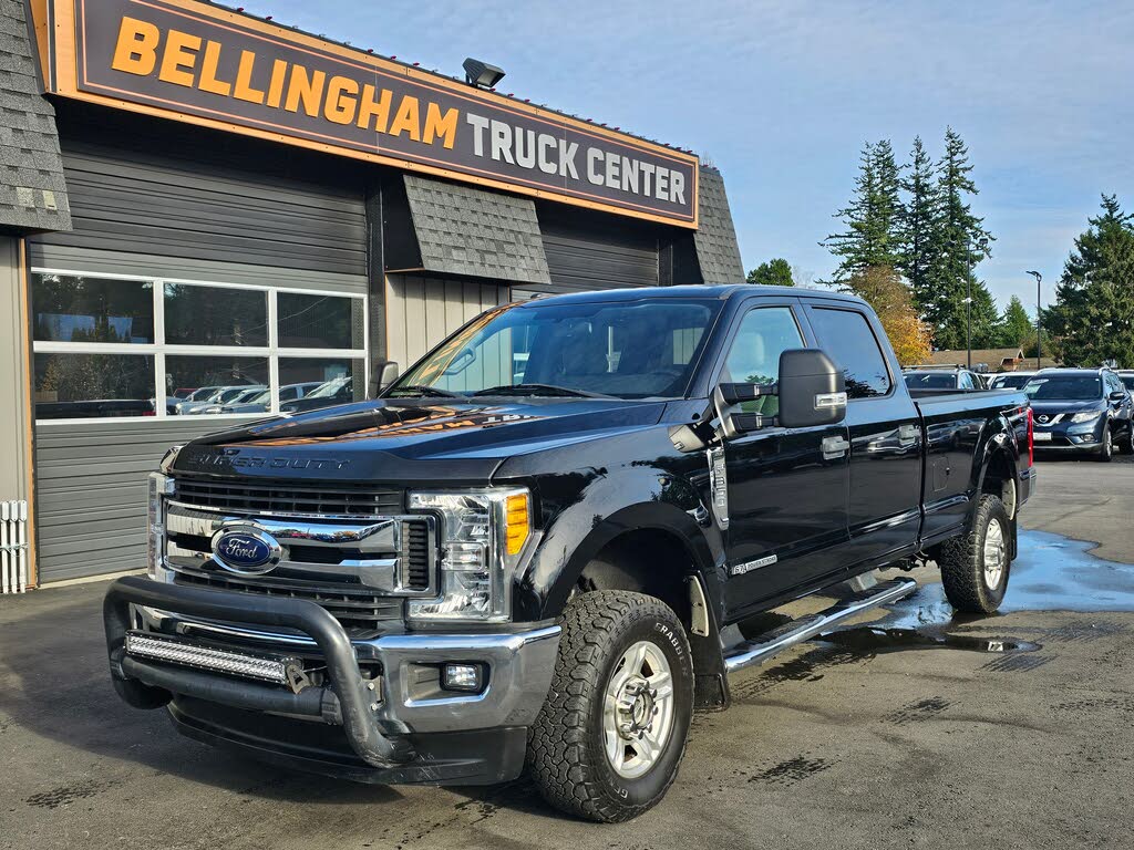 2017 Ford F-350 Super Duty XLT Crew Cab 4WD