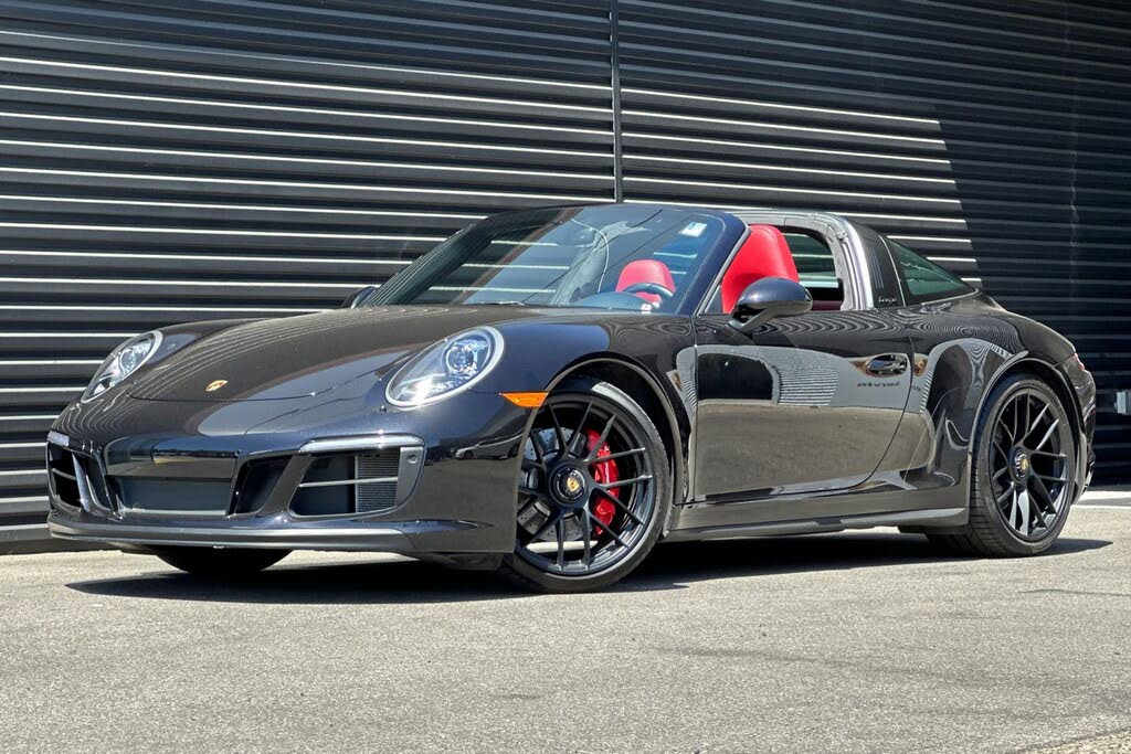 2017 Porsche 911 Targa 4 GTS Cabriolet AWD