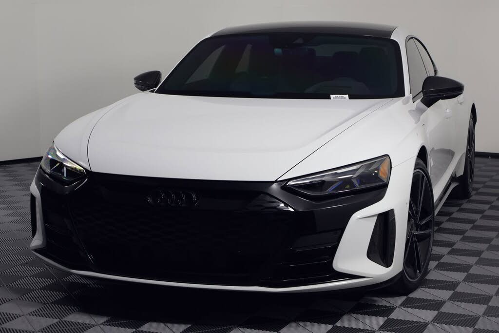 2022 Audi RS e-tron GT quattro AWD