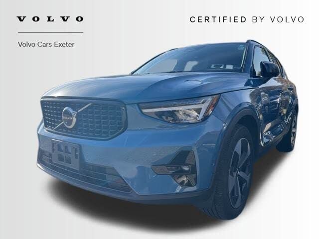 2023 Volvo XC40 B5 Plus Dark Theme AWD